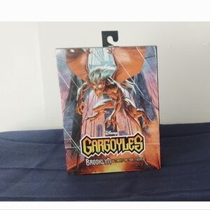 Disney Gargoyles Brooklyn Action Figure Packaging - Orange and Blue